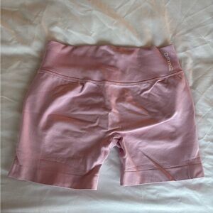 DFYNE light rose pink Impact Shorts